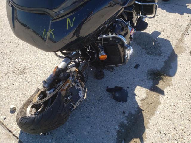 2017 HARLEY-DAVIDSON FLTRU 1HD1KGD16HB655370