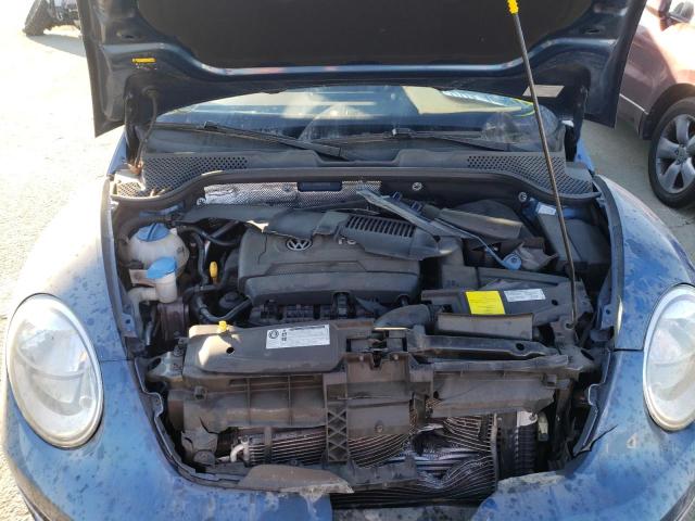 2017 VOLKSWAGEN BEETLE SE 3VWJ17AT9HM606728