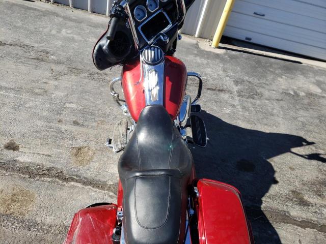2019 HARLEY-DAVIDSON FLHX 1HD1KBC16KB679227