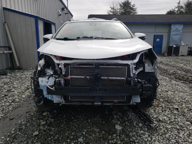 2017 TOYOTA RAV4 HV LE - JTMRJREV4HD084163