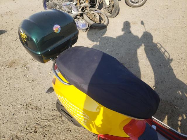 2021 VESPA PIAGGIO ZAPM818G9M5904518