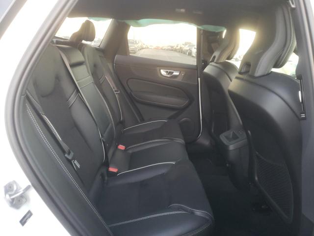 2019 VOLVO XC60 T5 R- LYV102RM1KB288364