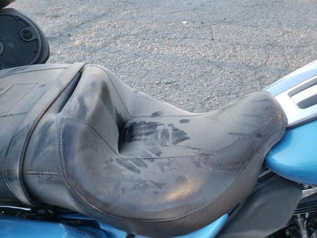 2011 HARLEY-DAVIDSON FLHTK 1HD1KEM14BB660790