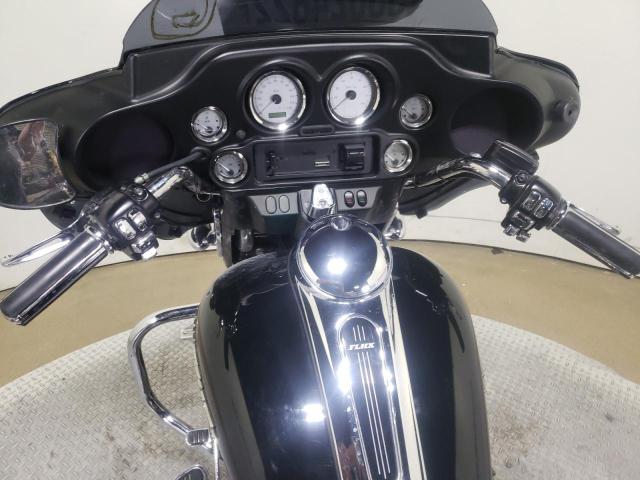 2010 HARLEY-DAVIDSON FLHX 1HD1KB419AB671491