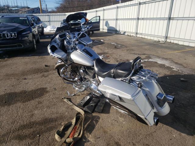 2009 HARLEY-DAVIDSON FLTRSE3 1HD1PV8109Y950902