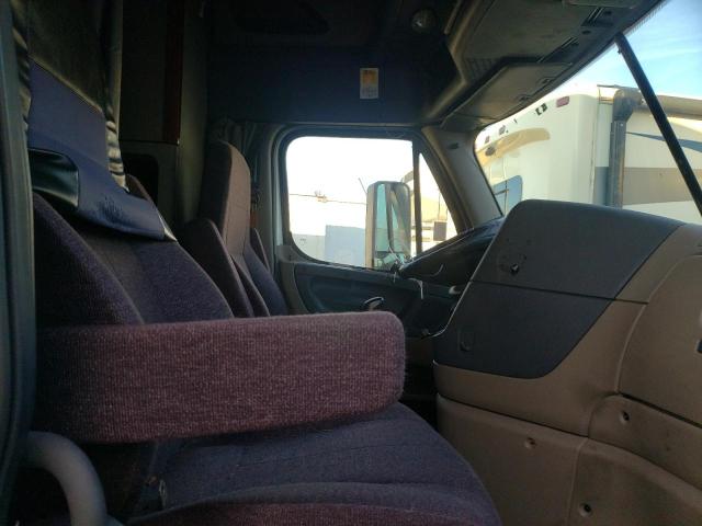 1FUJGLDR8HLHT7995 Freightliner Cascadia 1 2017. Фото: 4