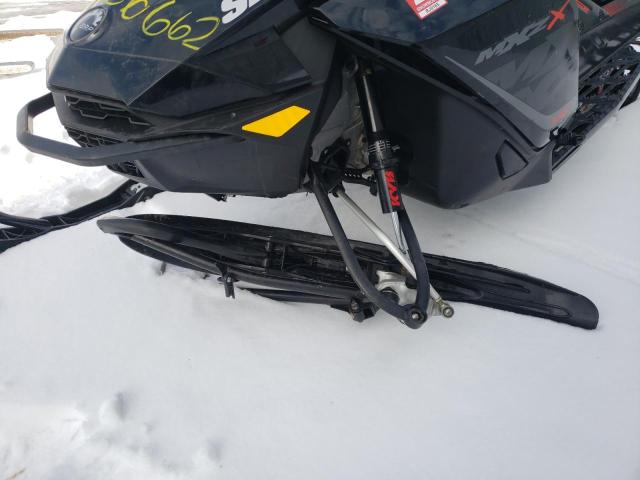 2017 SKI DOO MXZ REV 2BPSUUHA3HV000228