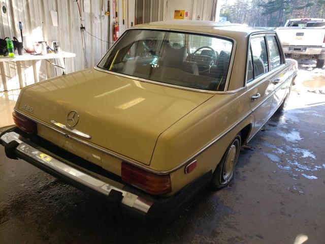 MERCEDES-BENZ C-CLASS 1974 YELLOW Photo 4