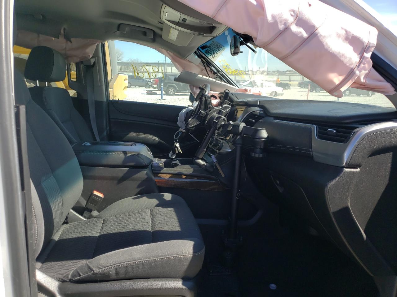 Chevrolet Tahoe c150 2015