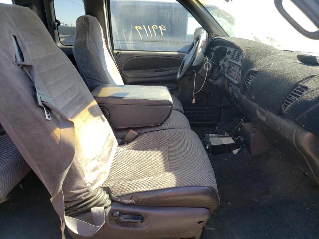 1B7HC13Y1WJ220025 Dodge Ram 1500 1998. Фото: 4