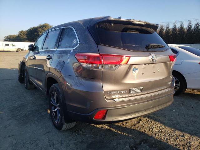5TDBZRFH1JS894945 Toyota Highlander 2018. Фото: 2