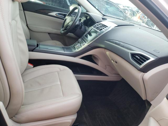 2017 LINCOLN MKZ RESERV 3LN6L5F90HR660454