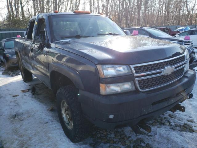 Salvage trucks for sale at Candia, NH auction: 2005 Chevrolet Silverado