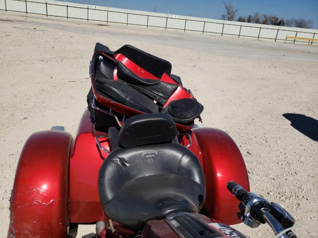 2019 HARLEY-DAVIDSON FLHTCUTG 1HD1MAF13KB852153