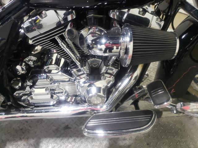 2007 HARLEY-DAVIDSON FLHX 1HD1KB4107Y715710