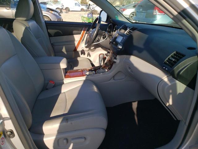 5TDDK3EHXBS069225 Toyota Highlander 2011. Фото: 4