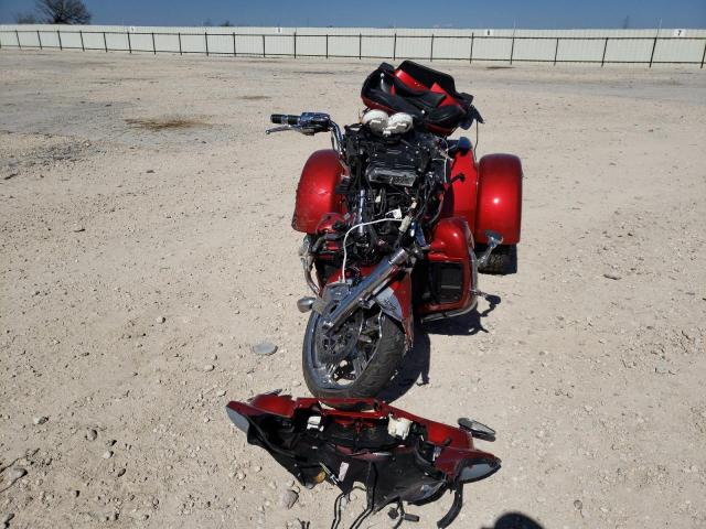 2019 HARLEY-DAVIDSON FLHTCUTG 1HD1MAF13KB852153