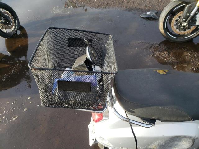 2009 VESPA LX 50 ZAPC386B995010018