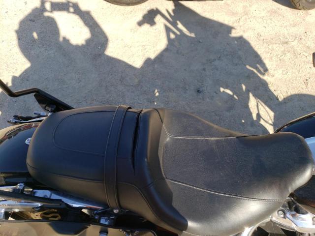 2019 HARLEY-DAVIDSON FLHX 1HD1KBC30KB653417