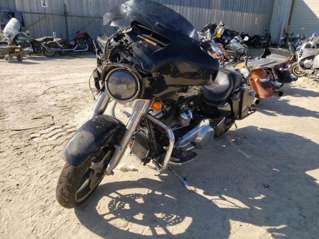 2019 HARLEY-DAVIDSON FLHX 1HD1KBC30KB653417