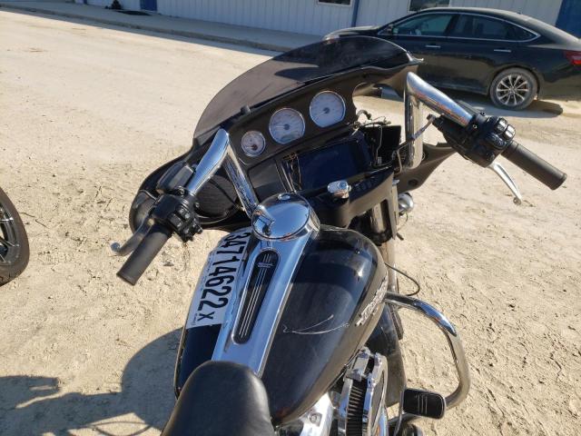 2019 HARLEY-DAVIDSON FLHX 1HD1KBC30KB653417