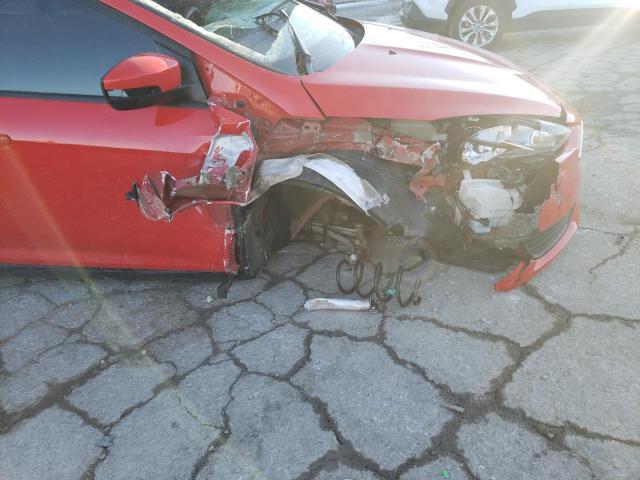 2015 FORD FOCUS SE 1FADP3F24FL335752