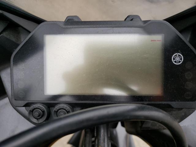 2019 YAMAHA YZFR3 A MH3RH18Y8KK001423