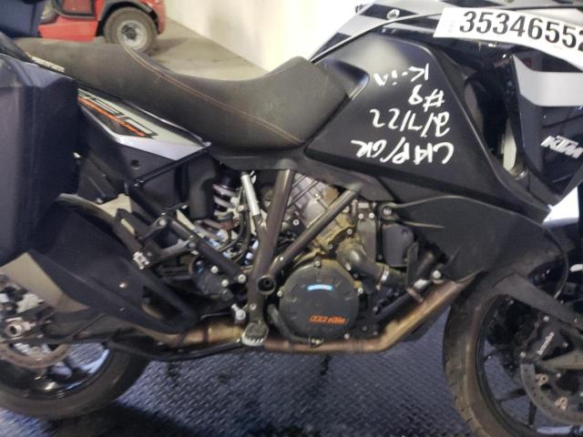 2019 KTM 1290 SUPER VBKV7940XKM915772