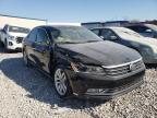 2017 VOLKSWAGEN  PASSAT