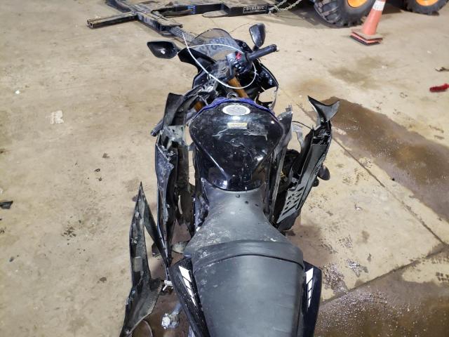 2021 YAMAHA YZFR3 A MH3RH18Y2MK005129