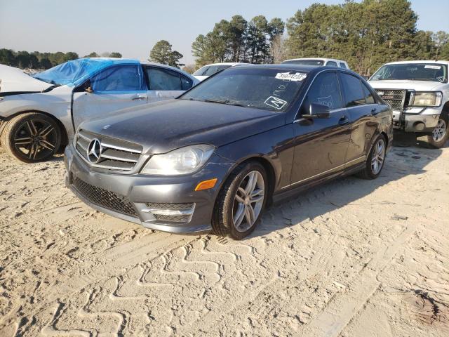 WDDGF4HB4DR253498 2013 MERCEDES-BENZ C-CLASS, photo no. 2