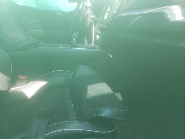 2018 VOLVO XC60 T5 R- LYV102RM6JB101067