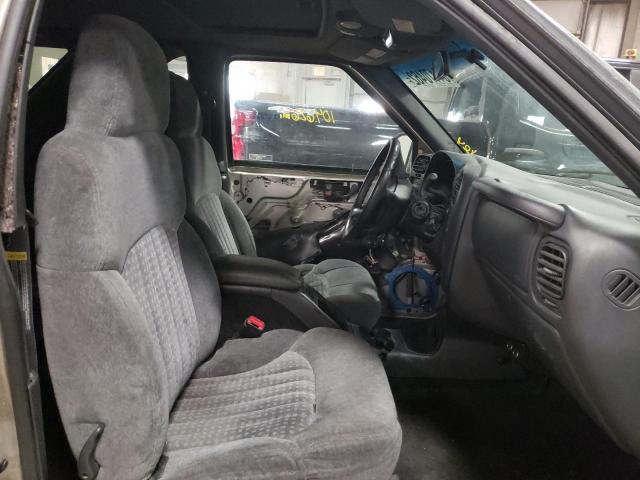 2000 Chevrolet Blazer VIN: 1GNCT18WXYK190920 Lot: 61213354