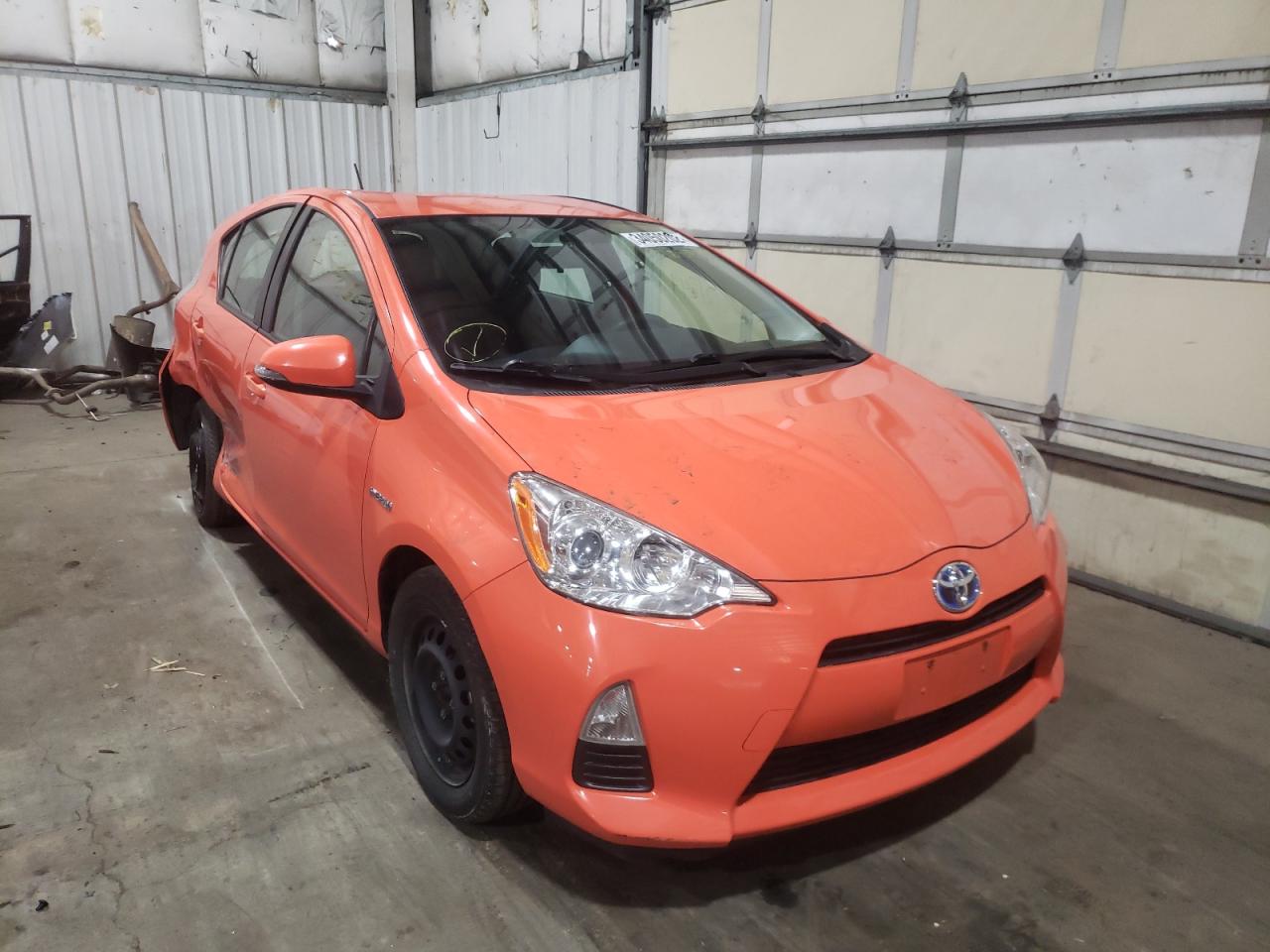 Toyota Prius c 2014