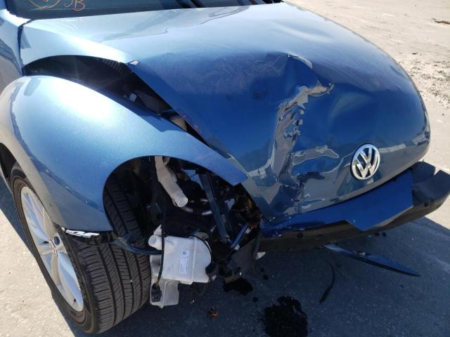 2018 VOLKSWAGEN BEETLE SE 3VWJD7AT9JM710973