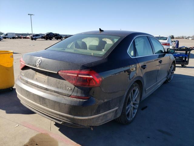 1VWDT7A34HC059361 Volkswagen Passat R-L 2017. Фото: 3