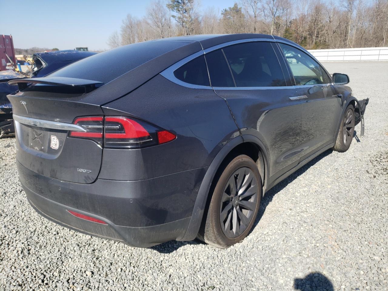 Tesla Model x 2018