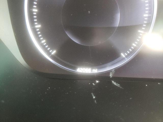 2018 VOLVO XC60 T5 R- LYV102RM6JB101067