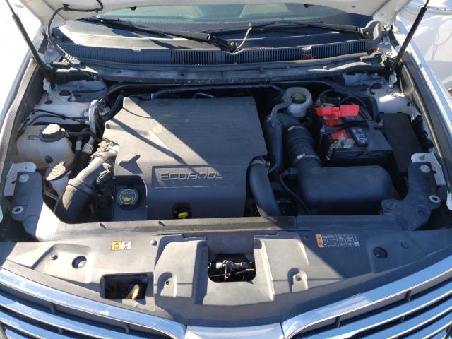 2017 LINCOLN MKT 2LMHJ5AT8HBL00885