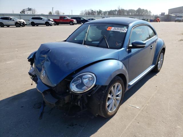 2018 VOLKSWAGEN BEETLE SE 3VWJD7AT9JM710973