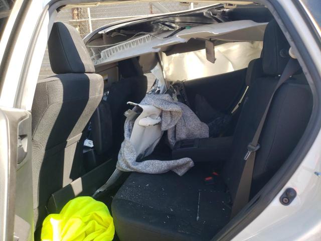 2018 TOYOTA RAV4 LE JTMZFREV3JJ210232