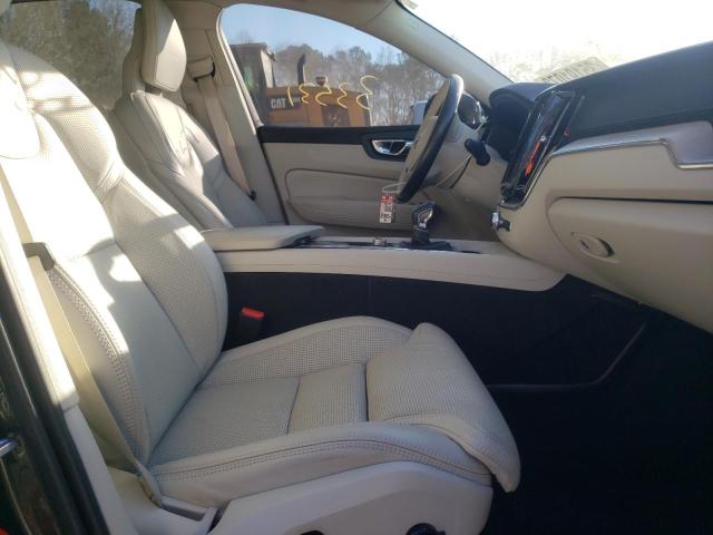 2018 VOLVO XC60 T6 IN YV4A22RL1J1027384