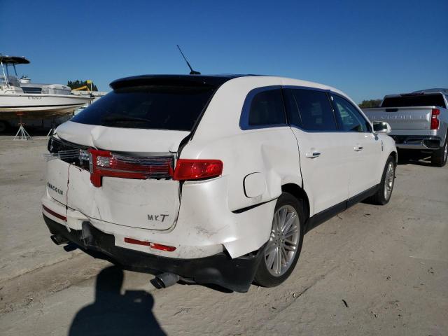 2017 LINCOLN MKT 2LMHJ5AT8HBL00885