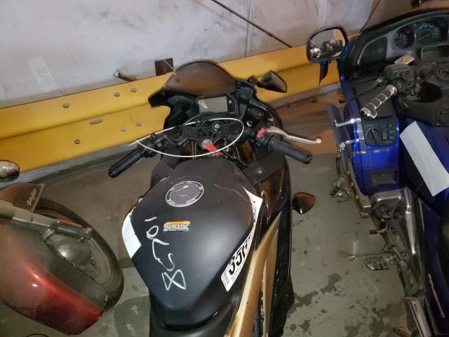 2019 YAMAHA YZFR3 A MH3RH18Y8KK001423