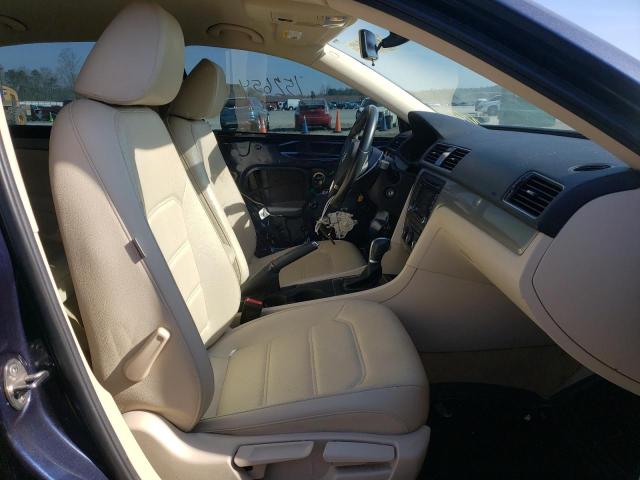 2015 VOLKSWAGEN PASSAT S - 1VWAT7A32FC055809