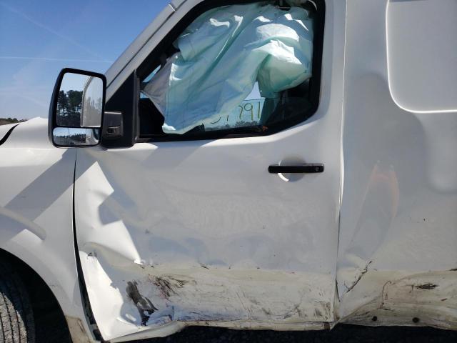 2015 NISSAN NV 2500 1N6BF0LY3FN807193