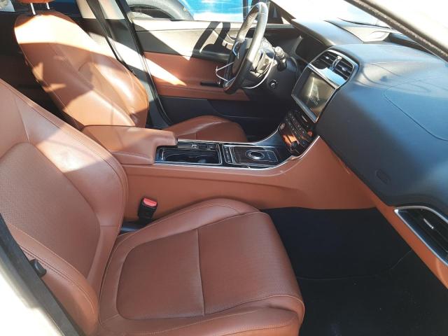 2018 JAGUAR XE PORTFOL SAJAN4EV6JCP17036