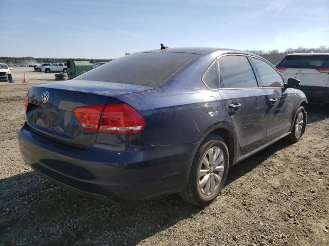 2015 VOLKSWAGEN PASSAT S - 1VWAT7A32FC055809
