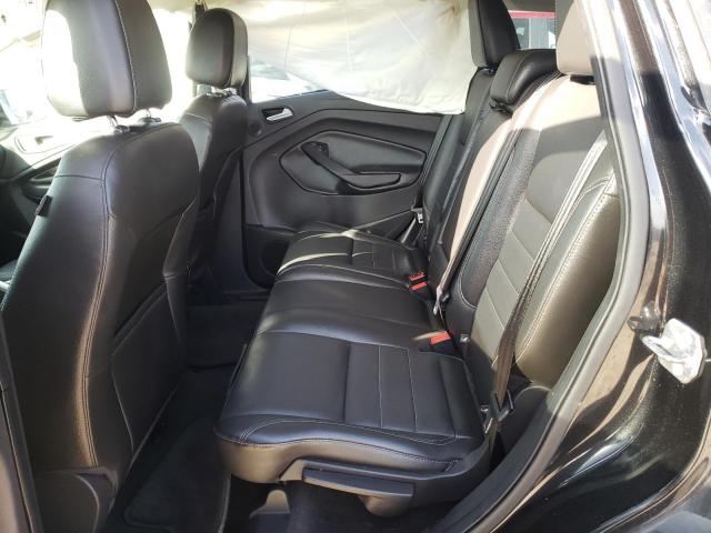 1FMCU9J98EUD57313 Ford Escape Titanium