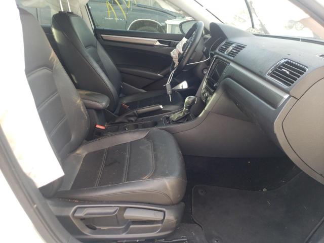 1VWDT7A33HC022625 Volkswagen Passat R-L 2017. Фото: 4